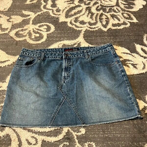 Aeropostale Jean skirt. Excellent condition. Size 11/12